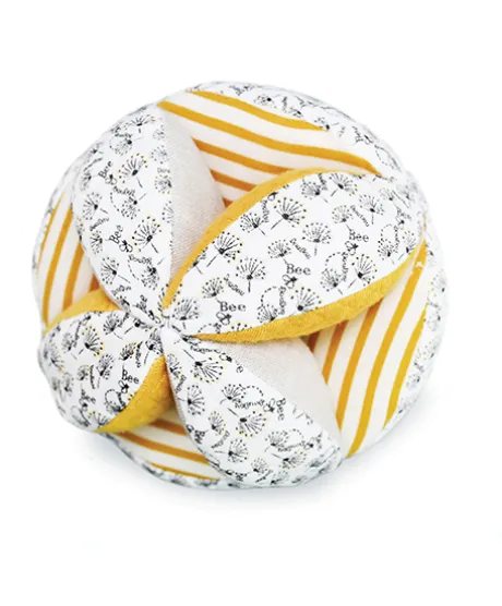 Balle d'éveil bébé avec Hochet - Pollen l'abeille en coton BIO - 15 cm - Modèle aléatoire