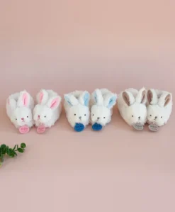 Coffret cadeau naissance chaussons lapin bleu avec hochet - 0/6 mois