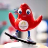 Figurine Mascotte JO Paris 2024- Skateboard