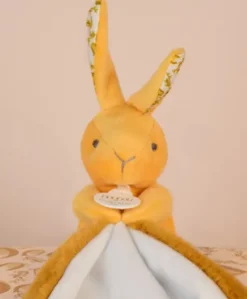 Lapin DOUDOU® - Doudou mouchoir Lapin- 10 cm - Jaune moutarde